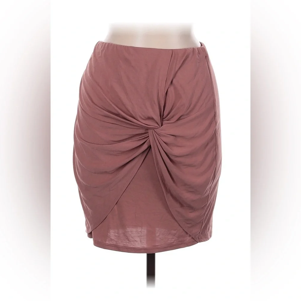 NWT! REVOLVE | LOVERS + FRIENDS Camila Skirt in Mink Pink. Size Medium.